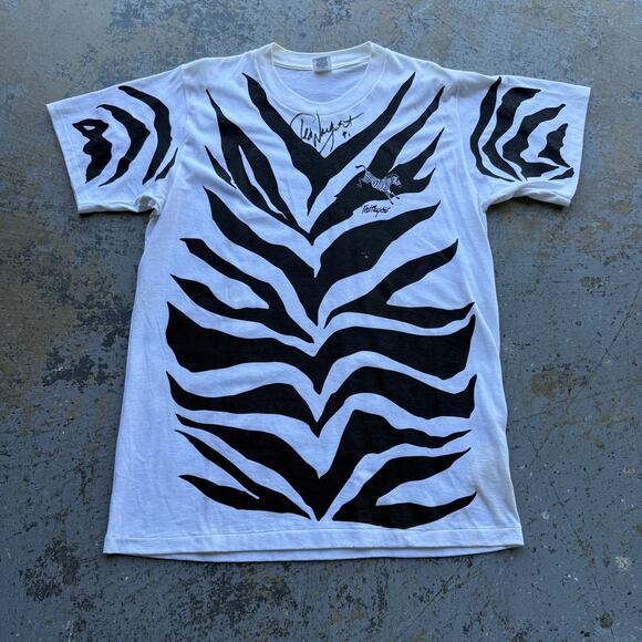 American Vintage Other - Vintage 90’s Ted Nugent Signed Autographed Bow Hunting Forever Zebra Tshirt L